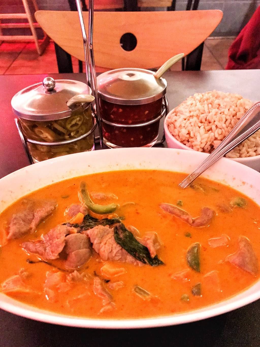 Ts Thai | restaurant | 1303, 1215 4th St, Santa Monica, CA 90401, USA | 3103954106 OR +1 310-395-4106