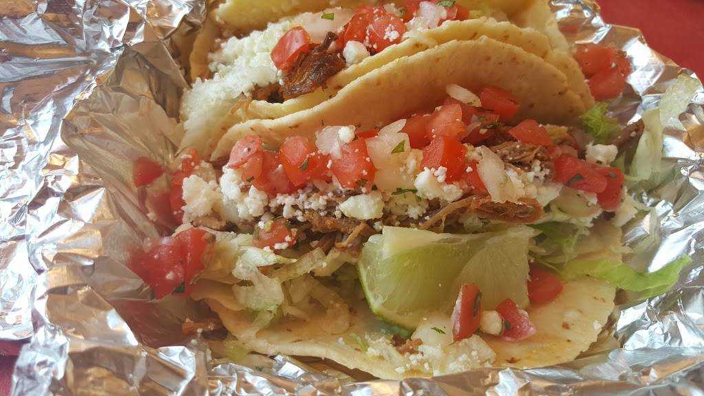 Taco Johns | restaurant | 2121 Hubbell Ave, Des Moines, IA 50317, USA | 5152625211 OR +1 515-262-5211