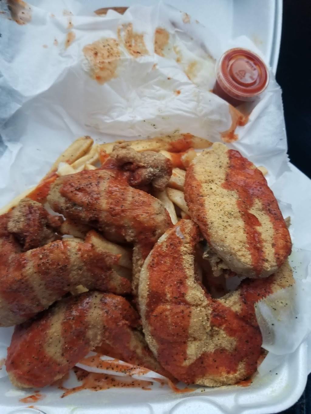 Golden Fish & Chicken | restaurant | 4457 S Cottage Grove Ave, Chicago, IL 60653, USA | 7735383474 OR +1 773-538-3474