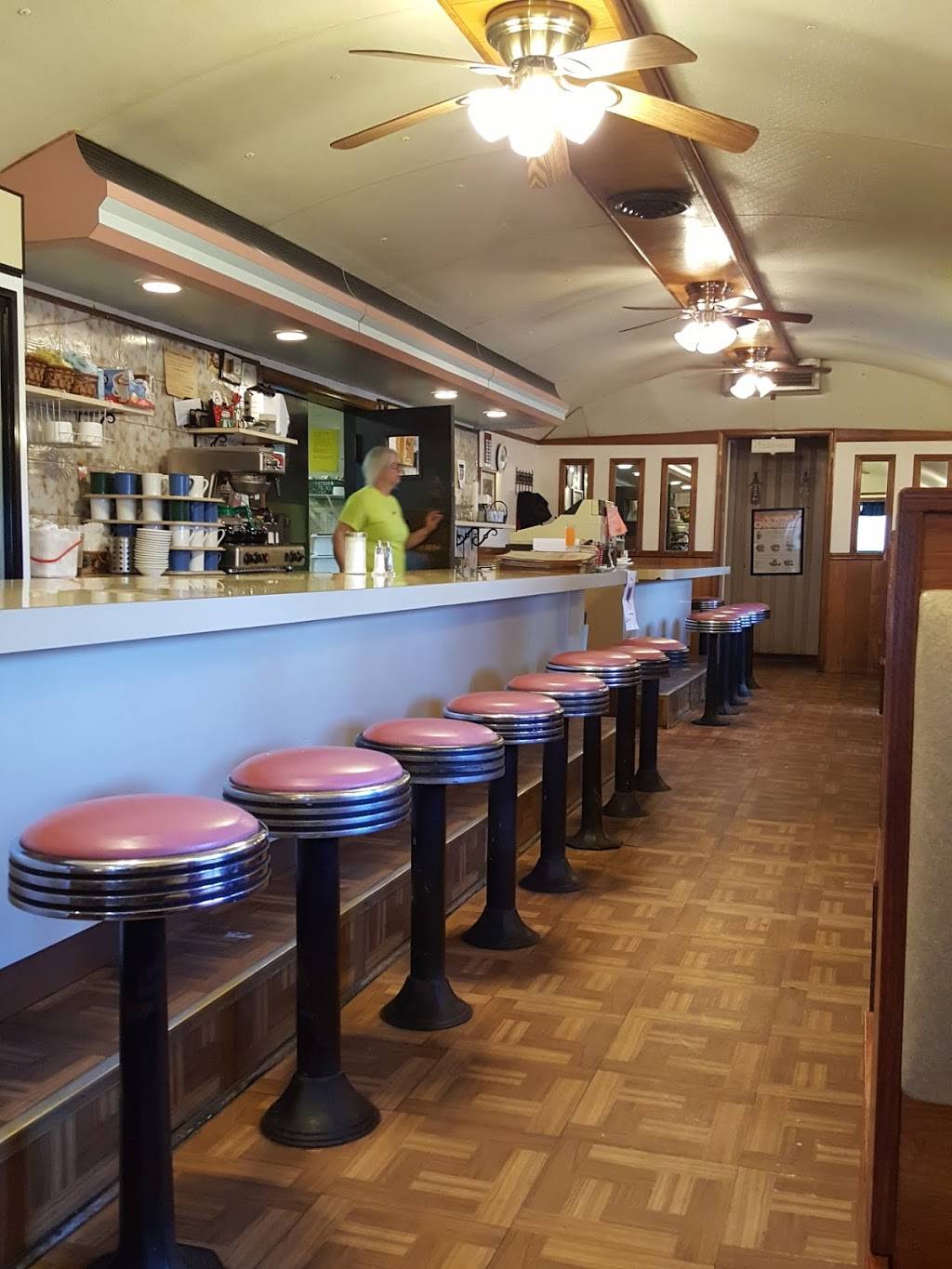 Mullers Port Jervis Diner | restaurant | 41 E Main St, Port Jervis, NY 12771, USA | 8458567978 OR +1 845-856-7978