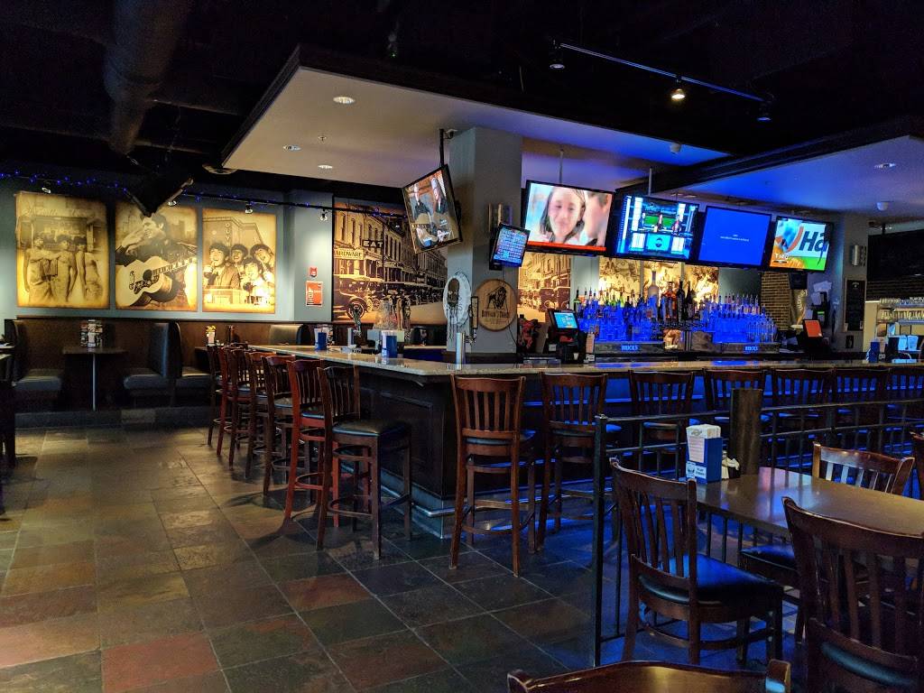 Bricks of Northville | restaurant | 133 W Main St, Northville, MI 48167, USA | 2489242135 OR +1 248-924-2135