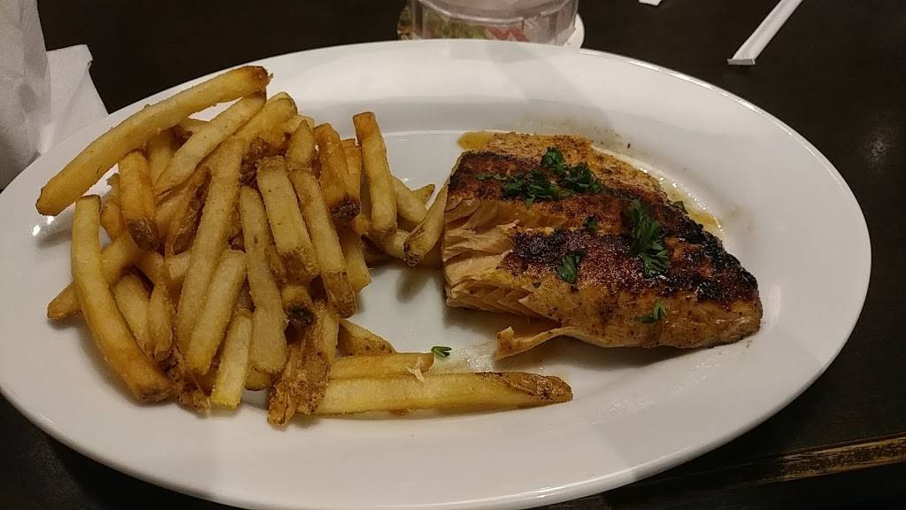 Ruby Tuesday | restaurant | 131 Crossroads Blvd, Cary, NC 27511, USA | 9198549990 OR +1 919-854-9990