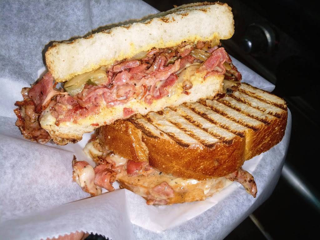 SaltNPepperTruck | restaurant | 2520 S Birch St, Santa Ana, CA 92707, USA | 9492643926 OR +1 949-264-3926