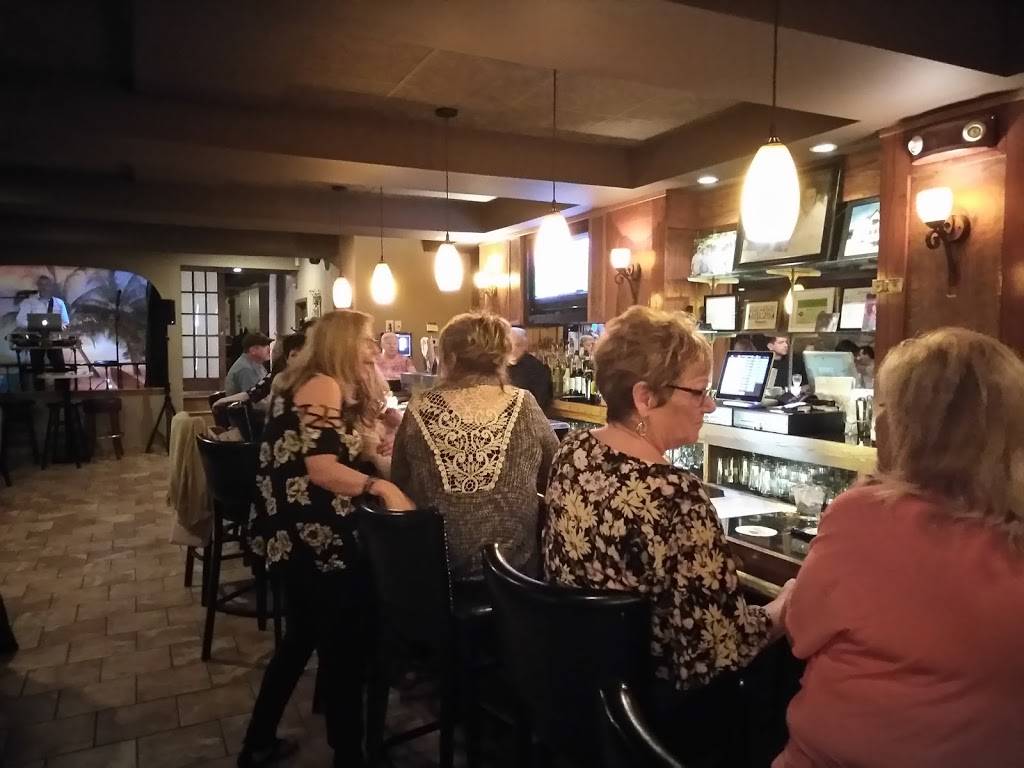 Dominics Hand Carved Roast Beef and Roast Pork | restaurant | 17 S Morton Ave, Morton, PA 19063, USA | 6106902400 OR +1 610-690-2400