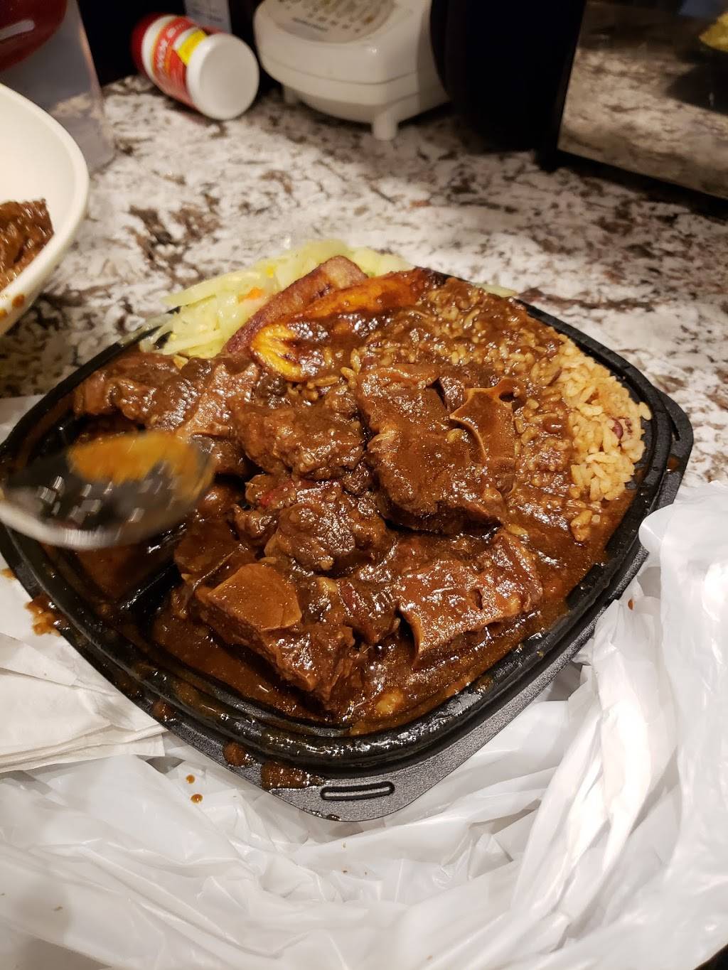 Golden Krust | restaurant | 1364 Pennsylvania Ave, Brooklyn, NY 11239, USA | 7182771003 OR +1 718-277-1003