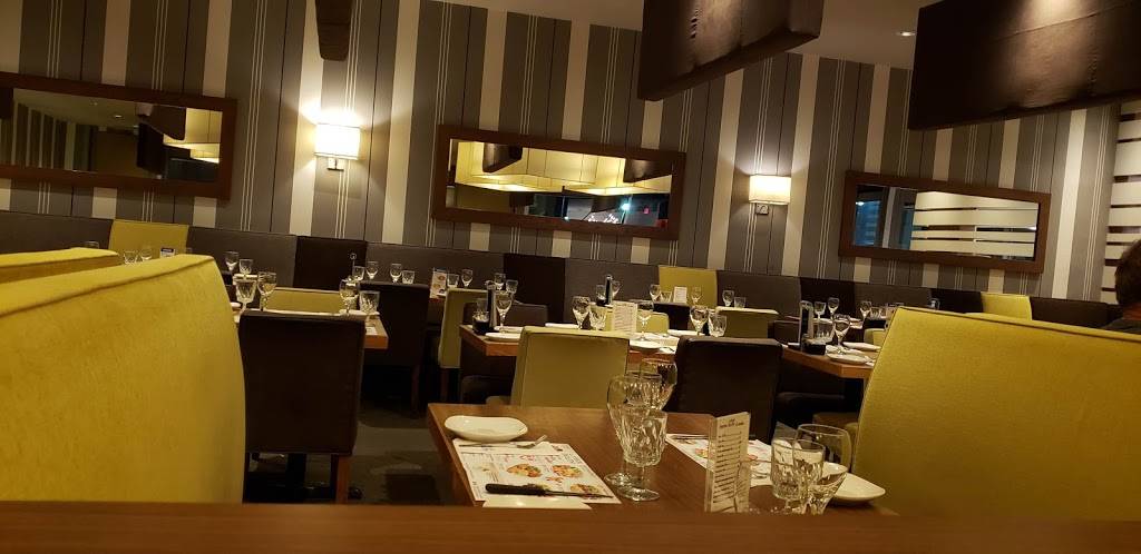 Restaurant Au Vieux Duluth | restaurant | 3260 Avenue Cusson, Saint-Hyacinthe, QC J2S 8N9, Canada | 4507783017 OR +1 450-778-3017