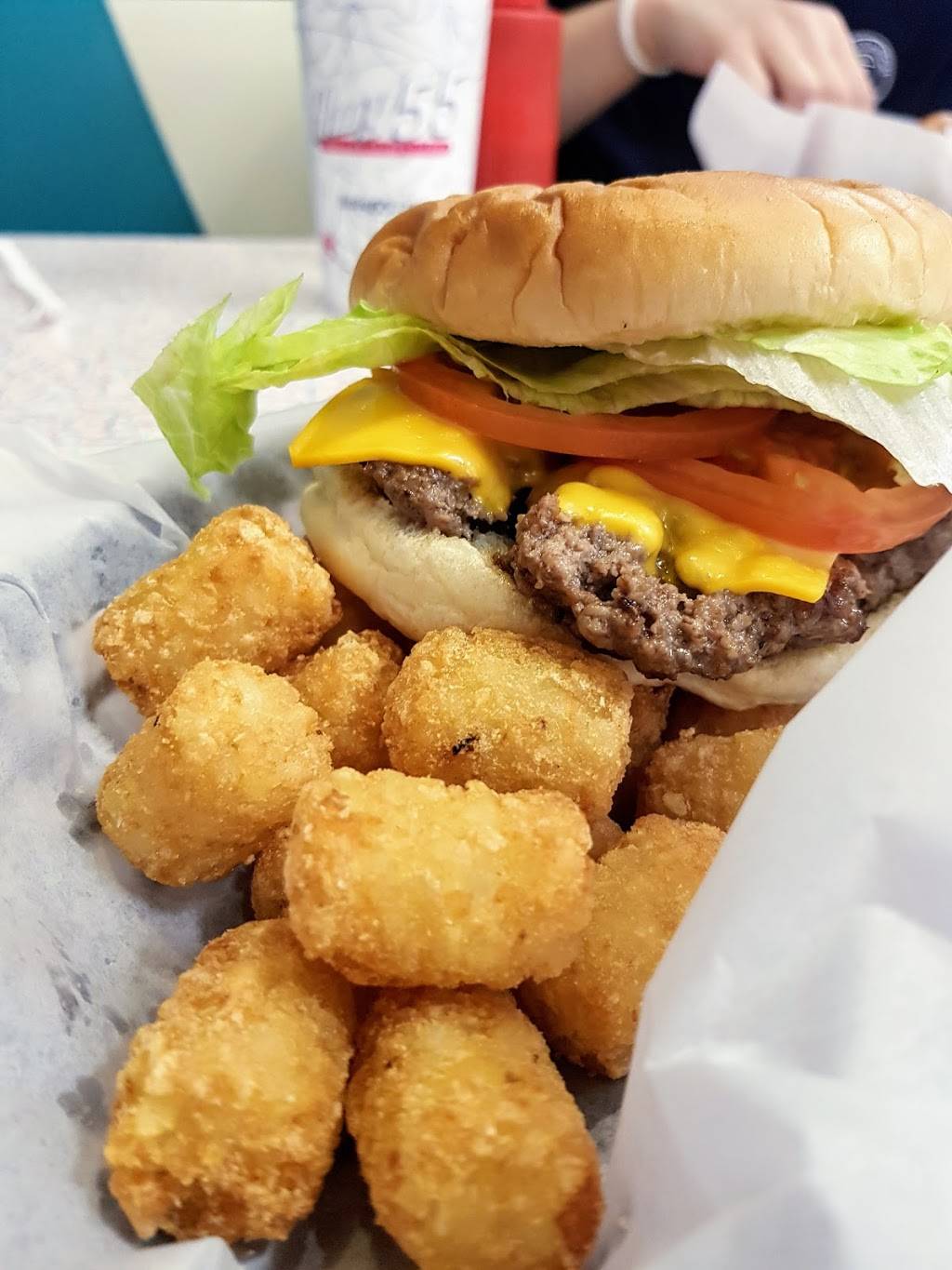 Hwy 55 Burgers Shakes & Fries | restaurant | 801 3rd Ave, Huntington, WV 25701, USA | 6813786145 OR +1 681-378-6145