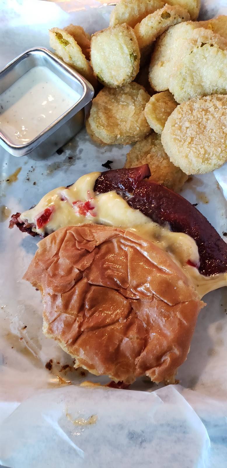 Metzgers Tavern | restaurant | 1000 Powell St, Henderson, KY 42420, USA | 2708269461 OR +1 270-826-9461