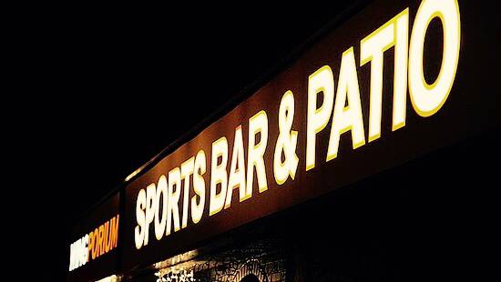 Wingporium | restaurant | 170 Lakeshore Rd E, Mississauga, ON L5G 1G1, Canada | 9059904300 OR +1 905-990-4300