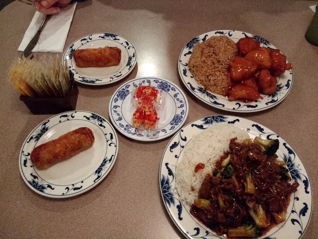 Golden Dragon Chinese Restaurant | restaurant | 111 W Monroe St, Bloomington, IL 61701, USA | 3098219797 OR +1 309-821-9797