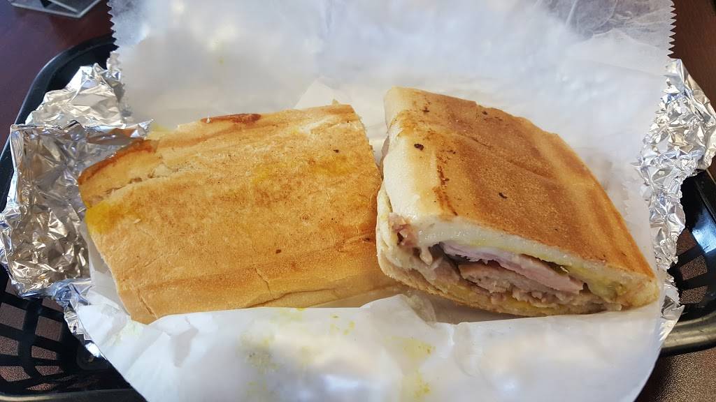 Divicious Deli & Coffee Shop | restaurant | 128 E Main St, Lakeland, FL 33801, USA | 8639409779 OR +1 863-940-9779