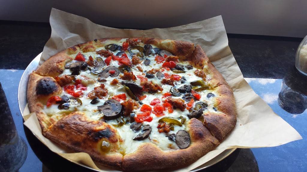 Pizza Snob | restaurant | 3051 S University Dr, Fort Worth, TX 76109, USA | 8174627662 OR +1 817-462-7662