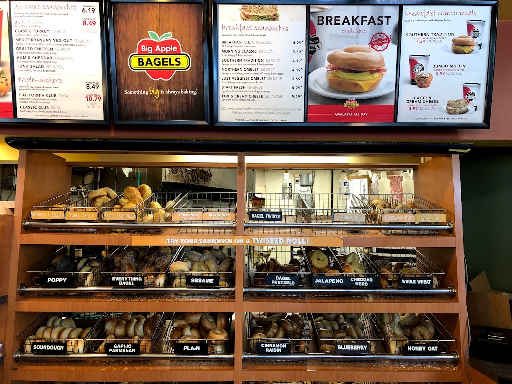 Big Apple Bagels | bakery | 7157 Beechmont Ave, Cincinnati, OH 45230, USA | 5132329900 OR +1 513-232-9900