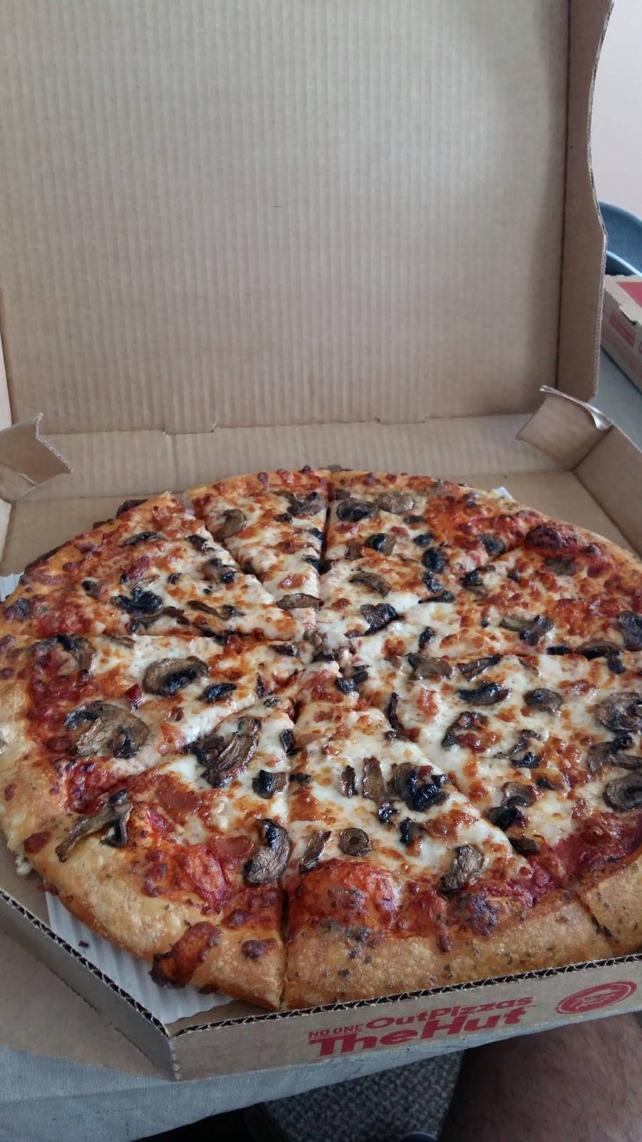 Pizza Hut | restaurant | 13789 Walsingham Rd, Largo, FL 33774, USA | 7275957700 OR +1 727-595-7700