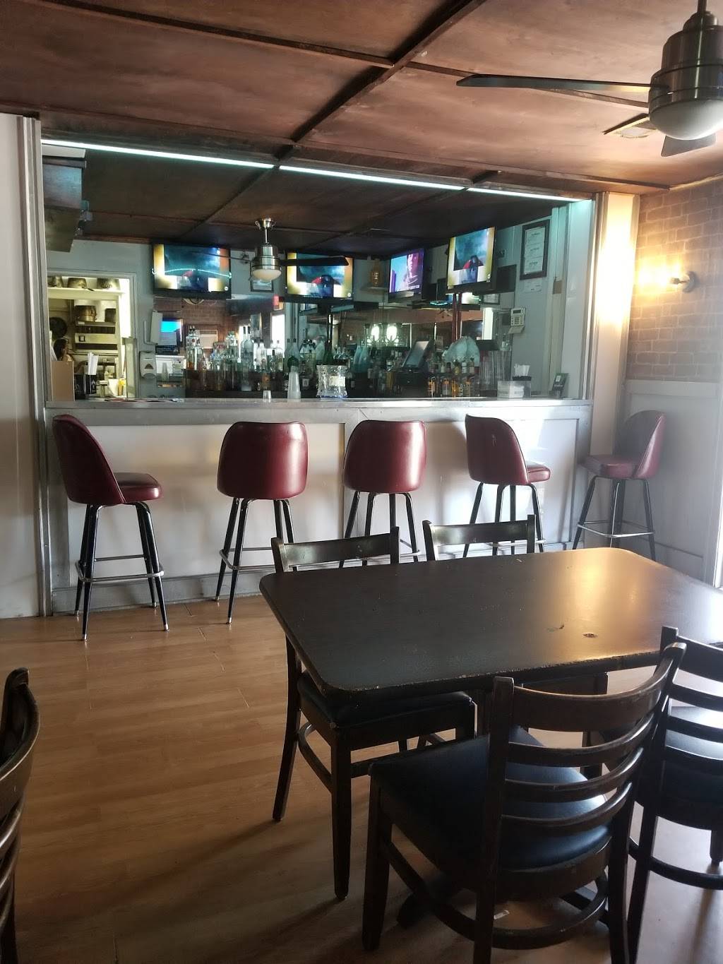 McBonies Bar & Grill | restaurant | 4800 Monroe Rd, Charlotte, NC 28205, USA | 7045632999 OR +1 704-563-2999