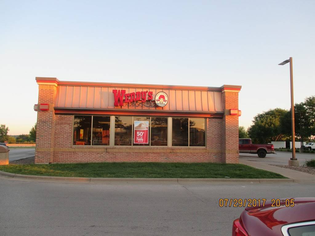 Wendys | restaurant | 2804 Commerce Dr, Coralville, IA 52241, USA | 3195453095 OR +1 319-545-3095