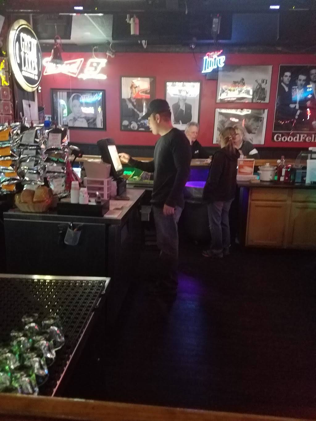 Chippers Sports Bar & Grill | restaurant | 5 N Edgehill Ave, Youngstown, OH 44515, USA | 3307996667 OR +1 330-799-6667