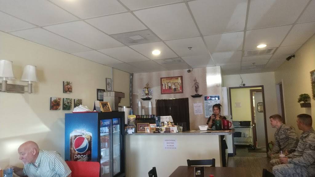 Sukhothai Restaurant | restaurant | 410 Valley Hi Dr #205, San Antonio, TX 78227, USA | 2104639001 OR +1 210-463-9001