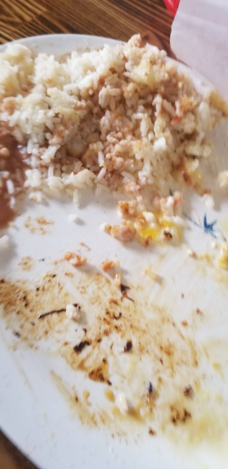 Reynas Restaurant y pupuseria | restaurant | 1682 E Vernon Ave, Los Angeles, CA 90011, USA | 3233257443 OR +1 323-325-7443