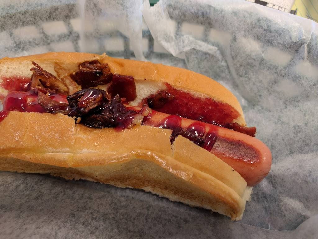 Sullys Dog Shack | restaurant | 184 W Main St, Dudley, MA 01571, USA | 5089436471 OR +1 508-943-6471