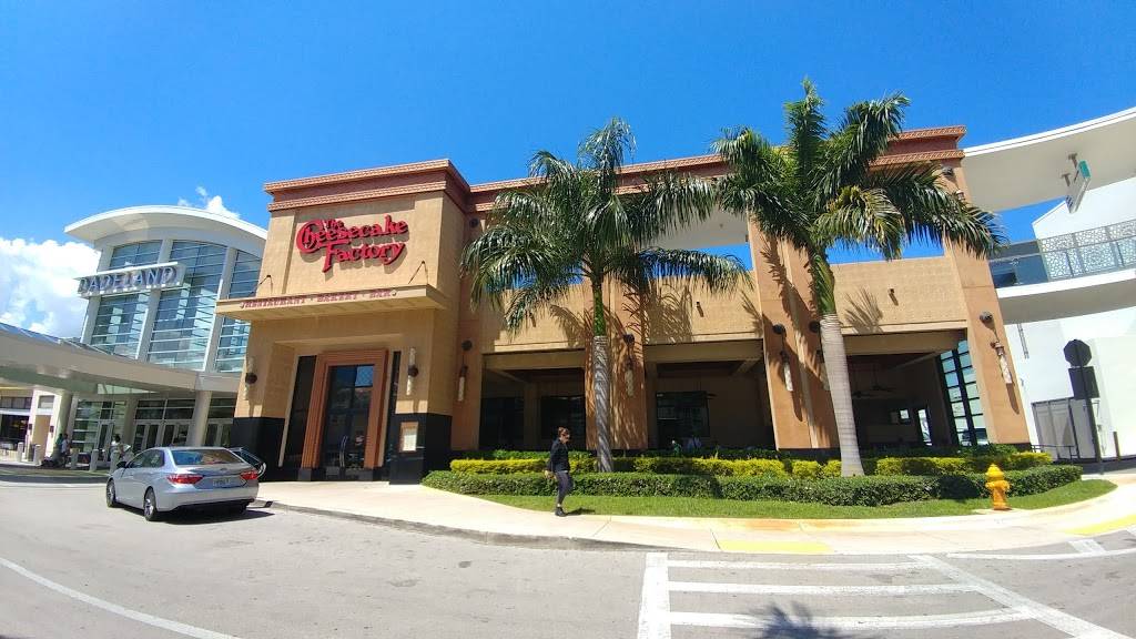 The Cheesecake Factory | restaurant | 7497 Dadeland Mall Cir W, Miami, FL 33156, USA | 3056655400 OR +1 305-665-5400