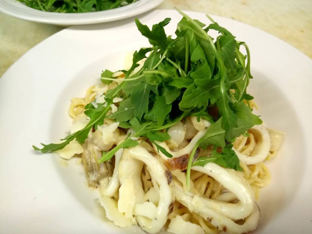 Piazza Pazza | restaurant | 7575 Boulevard Taschereau, Brossard, QC J4Y 1A2, Canada | 4506781441 OR +1 450-678-1441