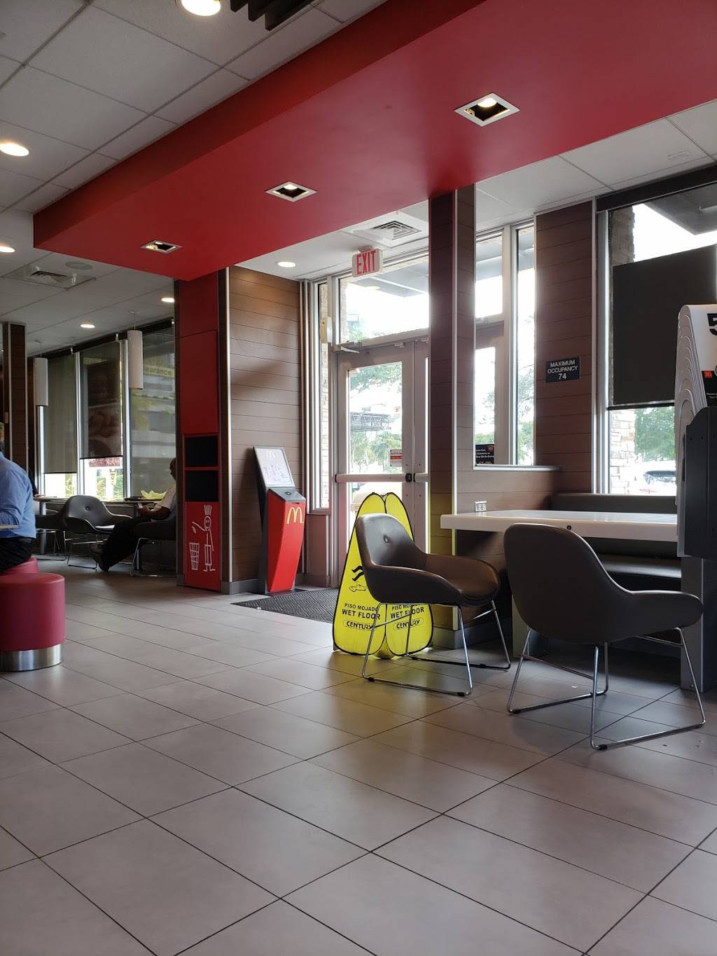 McDonalds | cafe | 7030 W Palmetto Park Rd, Boca Raton, FL 33433, USA | 5613926768 OR +1 561-392-6768