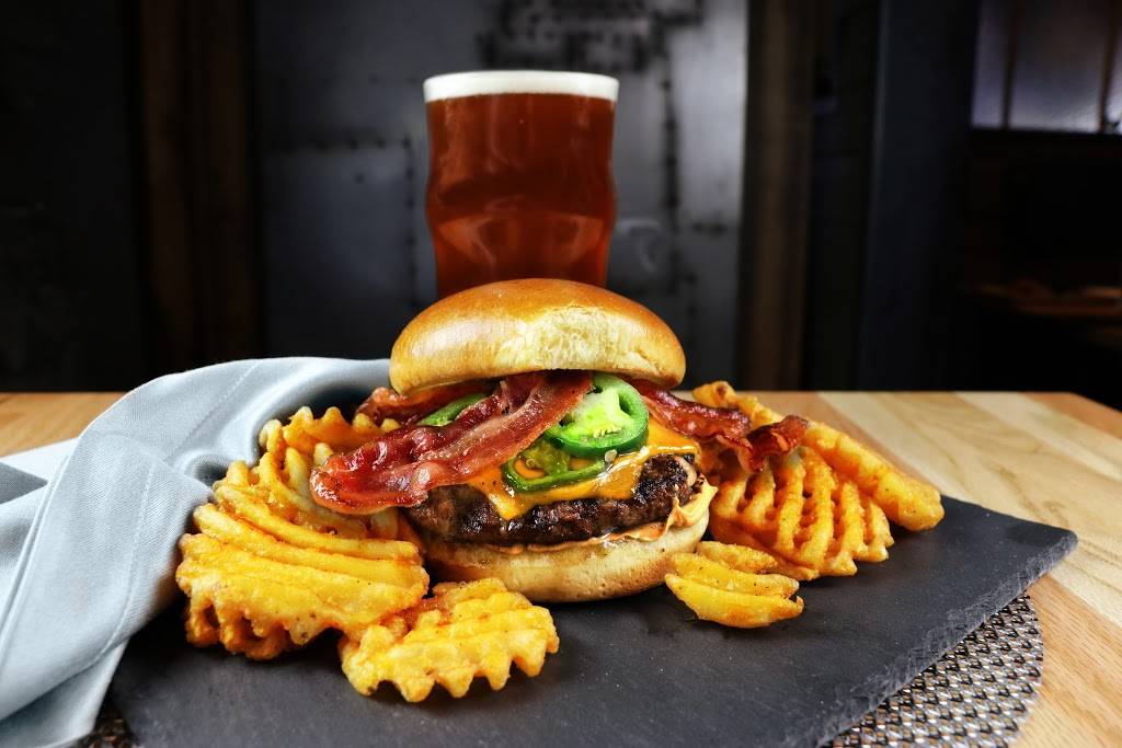 Scottys Brewhouse | restaurant | 4340 N Main St, Mishawaka, IN 46545, USA | 5748070655 OR +1 574-807-0655