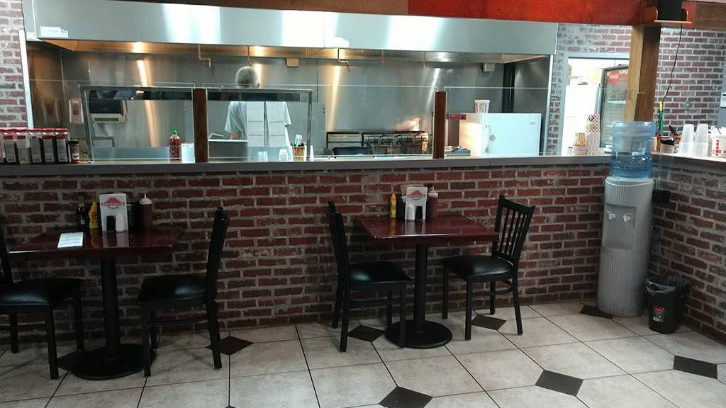 Brickhouse Burgers | restaurant | 8533 E Washington St, Chagrin Falls, OH 44023, USA | 4403843252 OR +1 440-384-3252