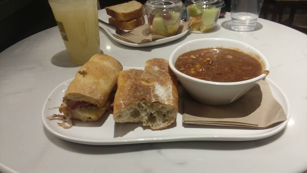 Panera Bread | cafe | 200 Schofield Dr, Midlothian, VA 23113, USA | 8044649008 OR +1 804-464-9008