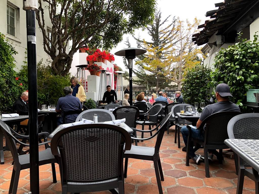 Terrys Lounge | night club | Lincoln St & 7th Street, Carmel-By-The-Sea, CA 93921, USA | 8316207454 OR +1 831-620-7454