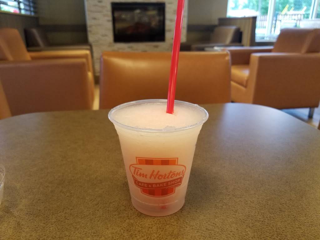 Tim Hortons | restaurant | 1905 E Maple Rd, Troy, MI 48083, USA | 2485241188 OR +1 248-524-1188