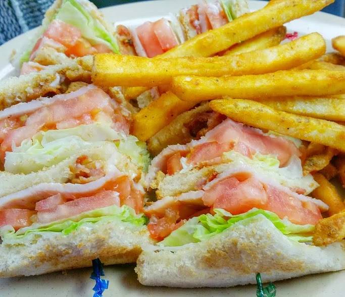 Reyes Grill | restaurant | 3903 S Kedzie Ave, Chicago, IL 60632, USA | 7735234633 OR +1 773-523-4633