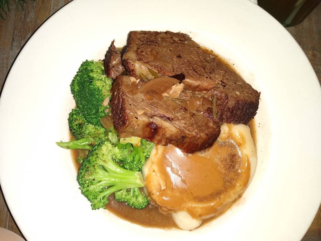 Island Lodge by Al Lago | restaurant | 20818 Island Pkwy E, Lake Tapps, WA 98391, USA | 2538626641 OR +1 253-862-6641