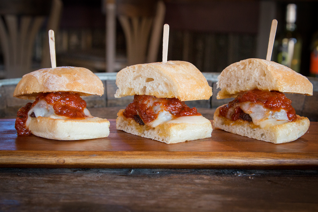 Wholey Ravioli Italian Kitchen | restaurant | 1067 C St # 132, Galt, CA 95632, USA | 2097455109 OR +1 209-745-5109