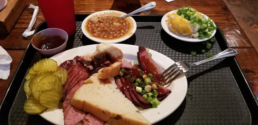 Big Horn BBQ | restaurant | 2300 Smith Ranch Rd, Pearland, TX 77584, USA | 2817413289 OR +1 281-741-3289
