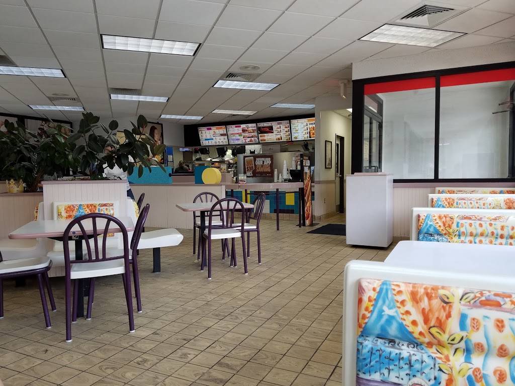 Burger King | restaurant | 698 Oakmound Dr, Clarksburg, WV 26301, USA | 3042442724 OR +1 304-244-2724