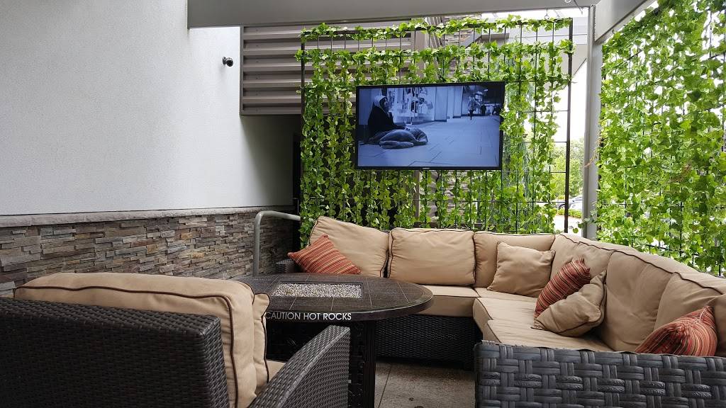 Klavons Pizzeria & Pub | meal takeaway | 1361 Old McDevitt Avenue, Jackson, MI 49203, USA | 5177828800 OR +1 517-782-8800