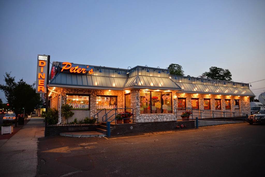 Peters Diner | restaurant | 236 Broadway, Amityville, NY 11701, USA | 6316939003 OR +1 631-693-9003