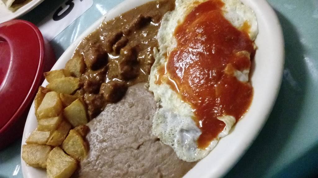 Cowgirls Cafe | restaurant | 2818 S WW White Rd, San Antonio, TX 78222, USA | 2103844122 OR +1 210-384-4122