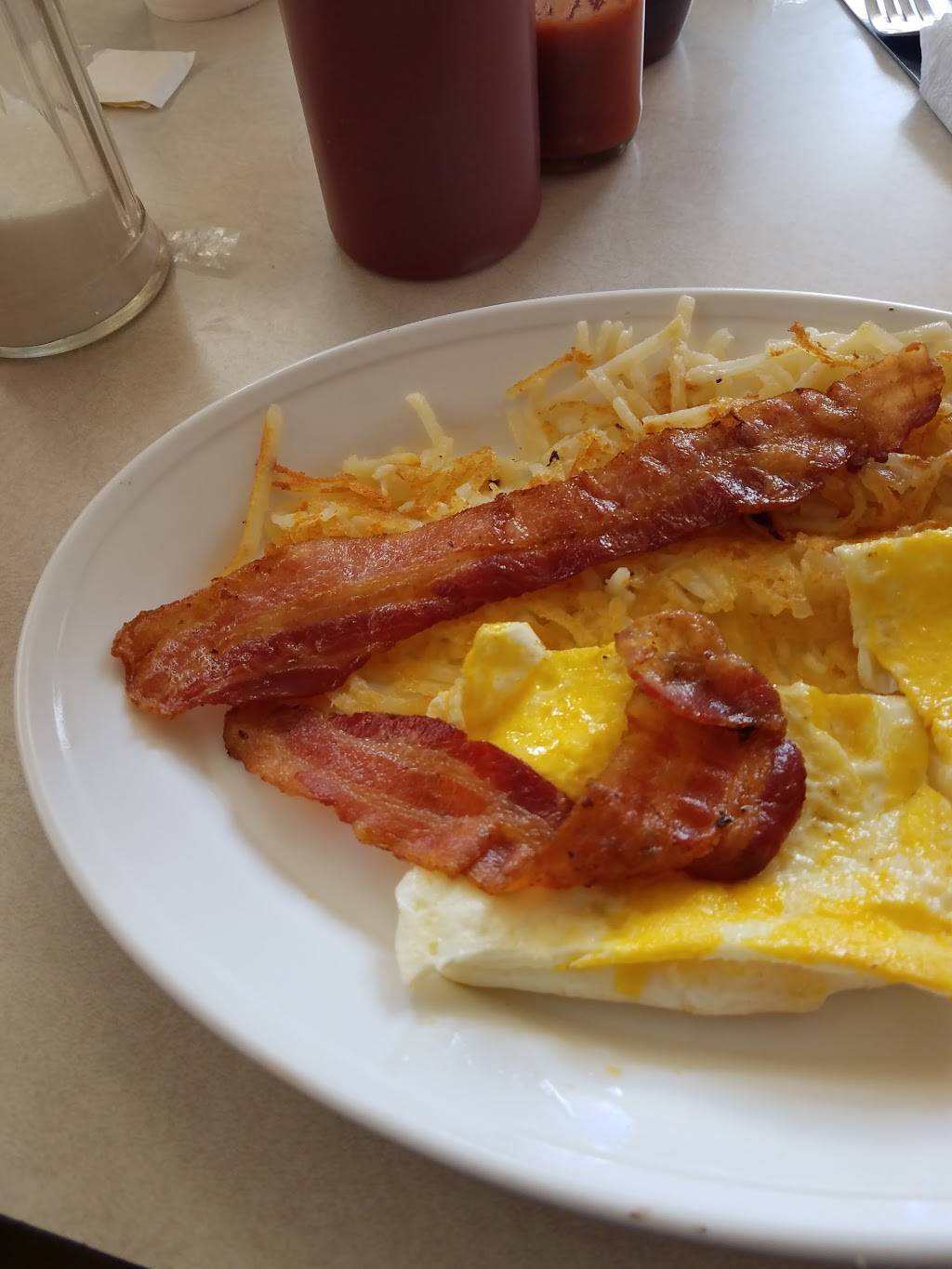 Nagles Top Dog & Malt Shoppe | restaurant | 1210 S Burdick St, Kalamazoo, MI 49001, USA | 2693422031 OR +1 269-342-2031