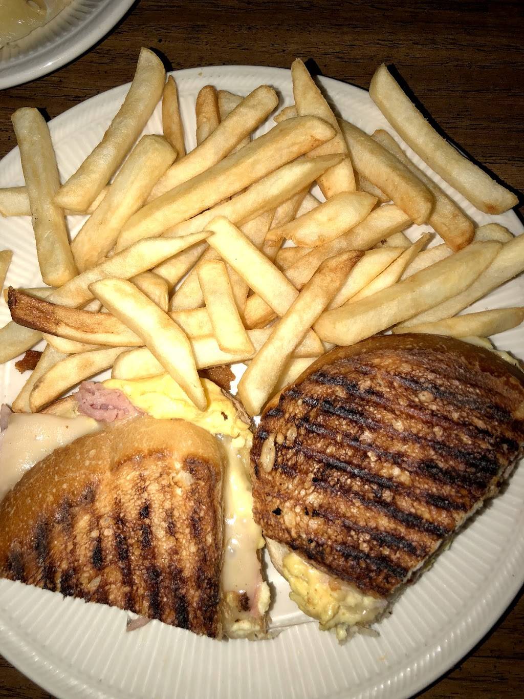 Stox Restaurant Bakery & Bar | restaurant | 9518 Imperial Hwy, Downey, CA 90242, USA | 5628034004 OR +1 562-803-4004