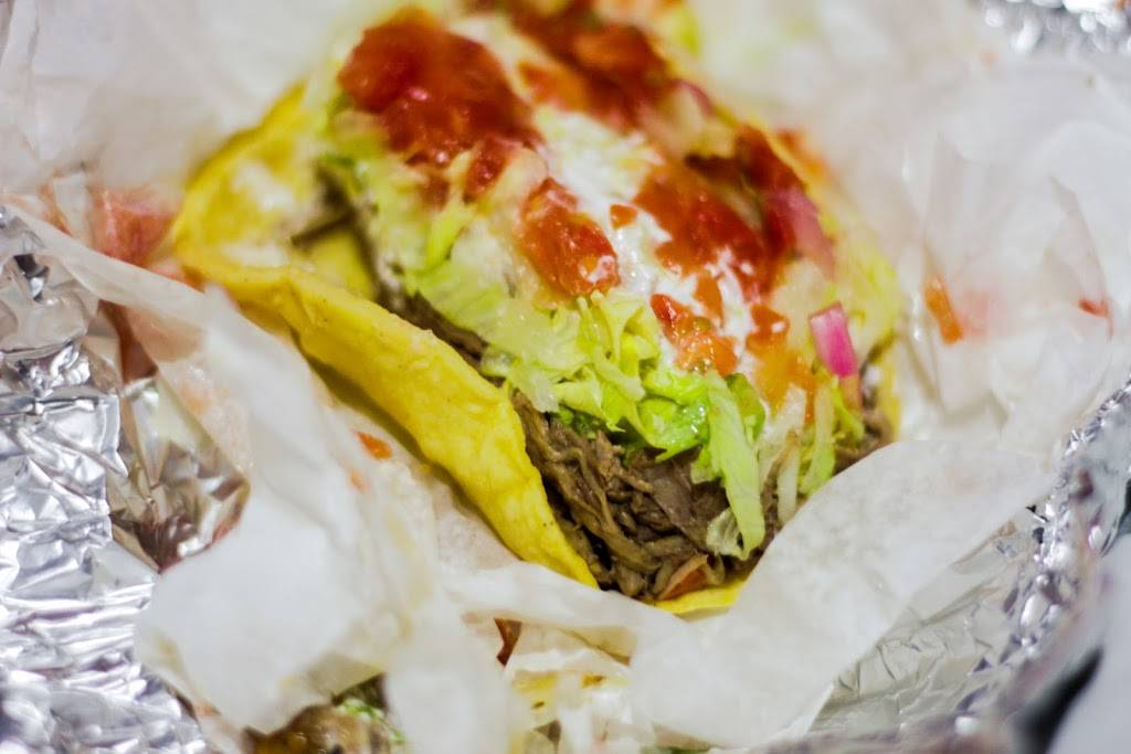 El Carrito | restaurant | 6019 N Lincoln Ave, Chicago, IL 60659, USA | 8722083260 OR +1 872-208-3260