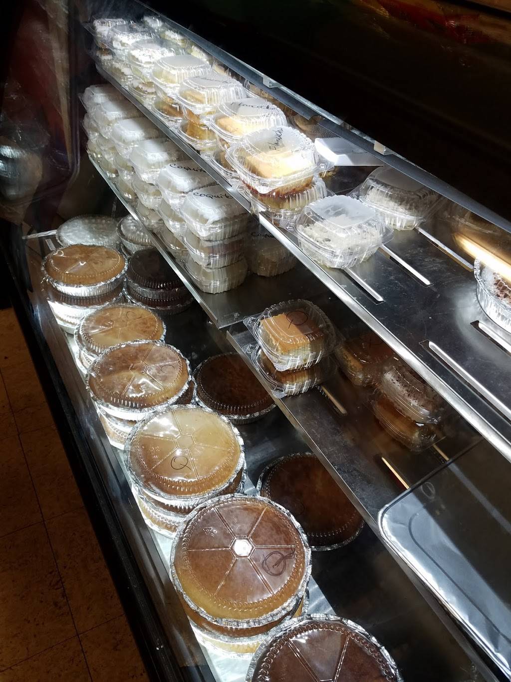 Carmitas Puerto Rican Bakery | bakery | 705 Cranston St, Providence, RI 02907, USA | 4014324046 OR +1 401-432-4046