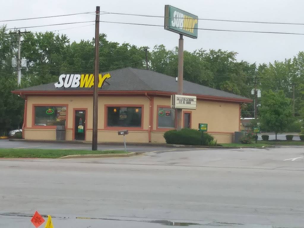 Subway Restaurants | restaurant | 2380 E Main St, Plainfield, IN 46168, USA | 3178396608 OR +1 317-839-6608