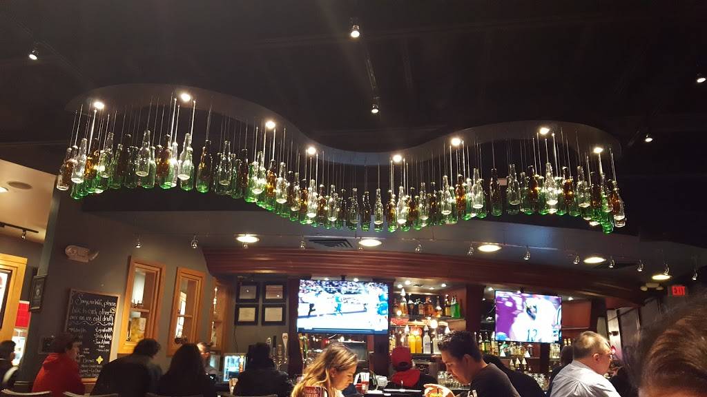 Red Robin Gourmet Burgers and Brews | restaurant | 10009 Coors Blvd NW, Albuquerque, NM 87114, USA | 5058990196 OR +1 505-899-0196