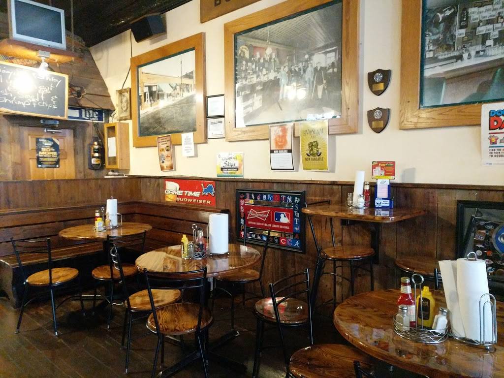 Skips Come Back Inn | restaurant | 111 E Main St, Flushing, MI 48433, USA | 8106596111 OR +1 810-659-6111