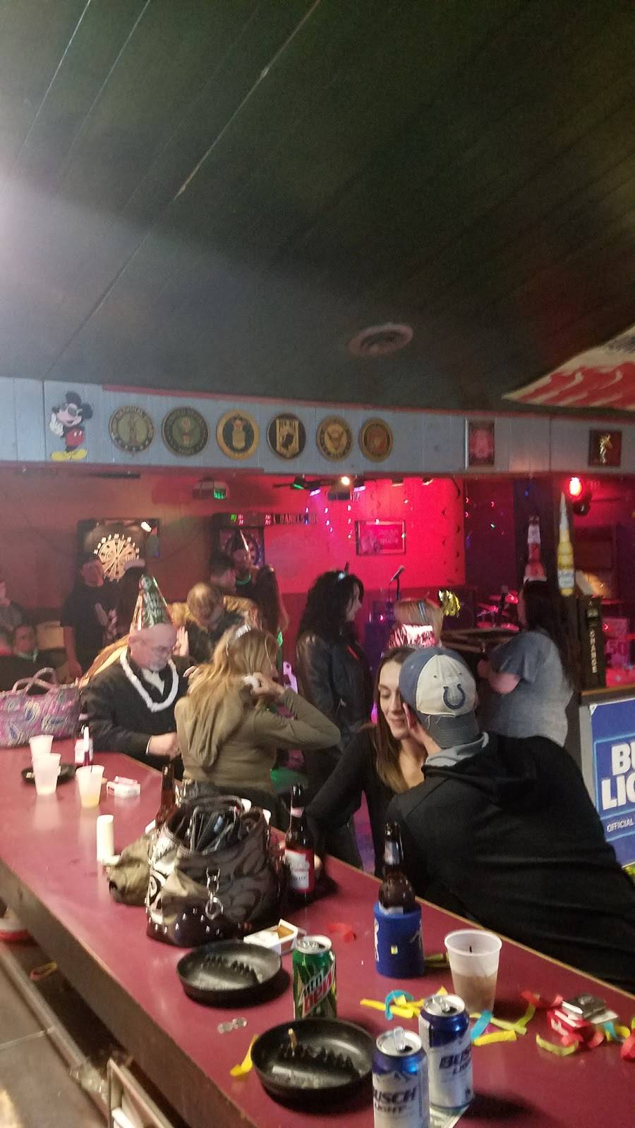 Monon Pub & Grill | restaurant | 106 E 4th St, Monon, IN 47959, USA | 2192539355 OR +1 219-253-9355