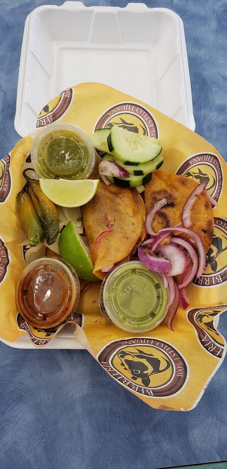 Birrieria Tijuana-Restaurante Mexicano en Everett WA-Tacos Mexic | restaurant | 205 E Casino Drive, B19, Everett, WA 98208, USA | 2532599465 OR +1 253-259-9465