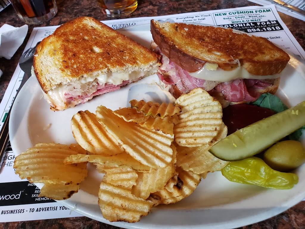 McPartlans Corner Inc | restaurant | 669 Wehrle Dr, Buffalo, NY 14225, USA | 7166329896 OR +1 716-632-9896